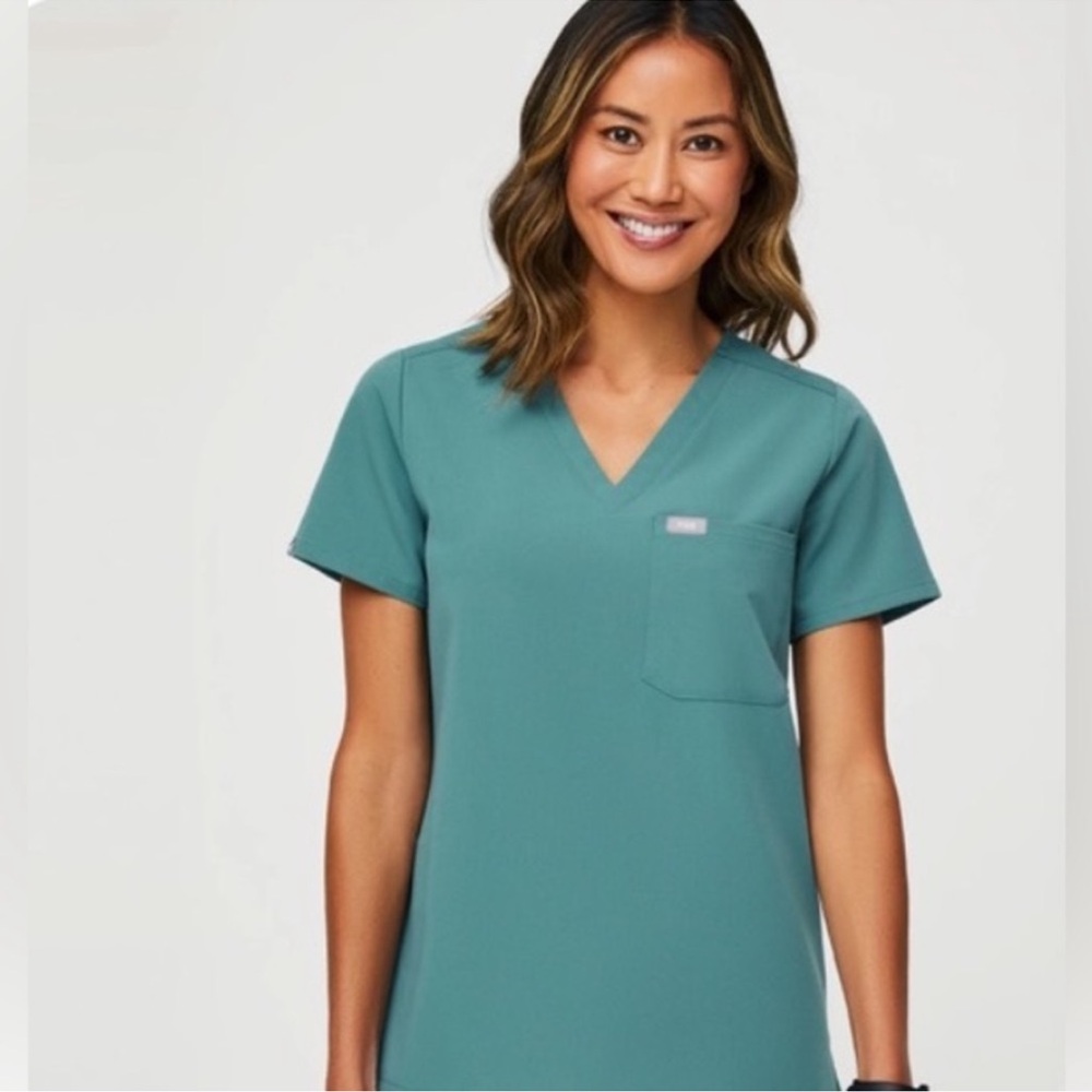 Figs Hydrogen Green V-Neck Short Sleeve Top